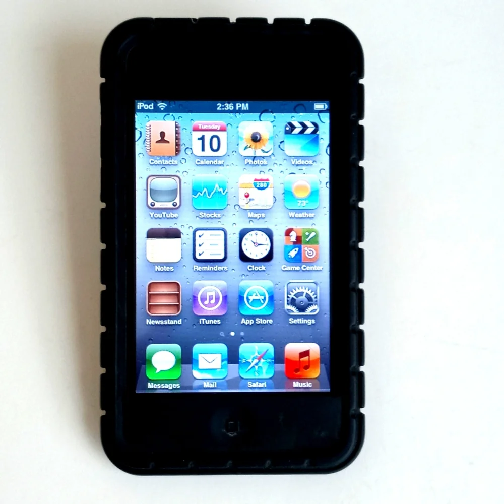 32G iPod Touch With Black Protective Case for iPod Touch And Charger